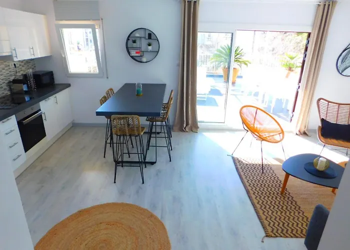 Gmid Immo Con Gran Terraza Con Vistas Al Mar En